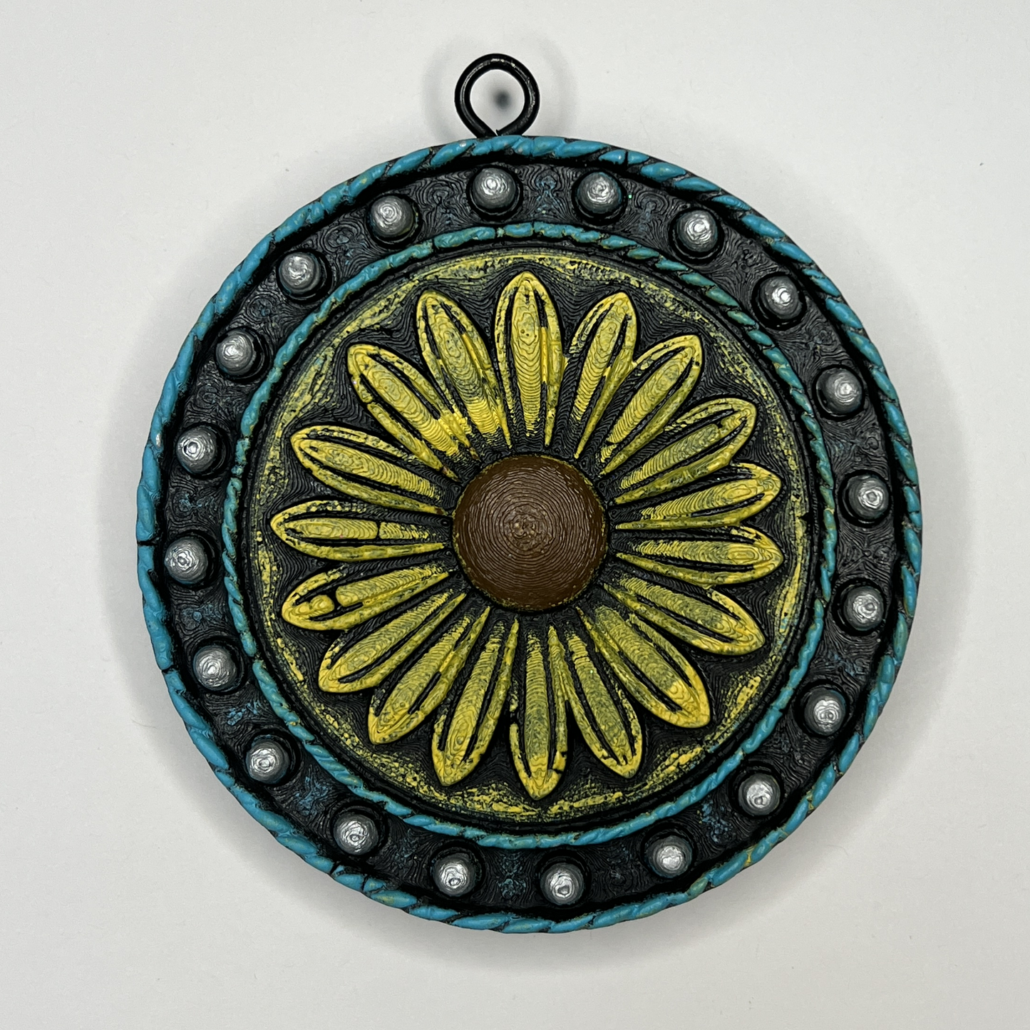 Freshie-3D Sunflower Concho